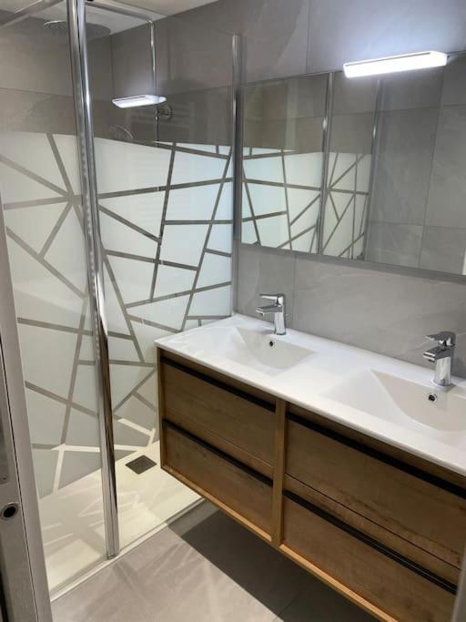 Appartement Atypique Et Fraichement Renove 생-발리에 외부 사진
